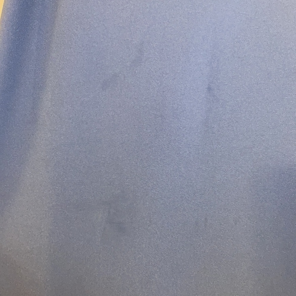 Razed back tank - Picture 2 of 3